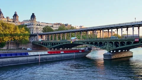 Barge Passing Under Bir-Hakeim Bridge Paris Seine Stock Footage 336063288
