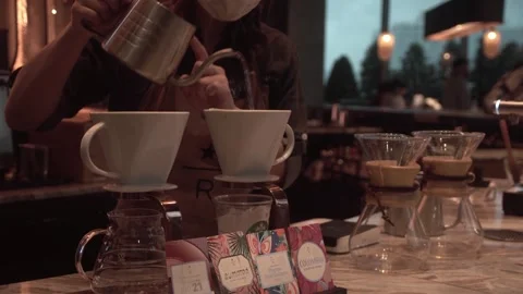 Barista making Filter coffee Vídeo Stock 250416236