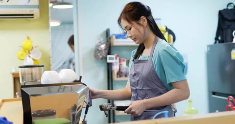 Barista Using Coffee Machine. Stock Footage 172343358