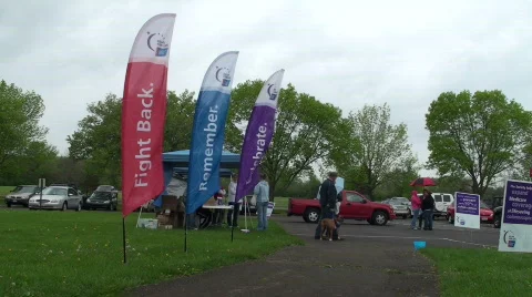 Bark for life flags Video stock 696748