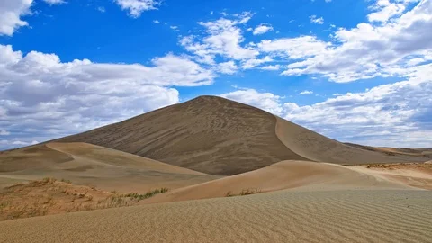 Barkhans in Mongolia Sandy Desert Видео 102249896