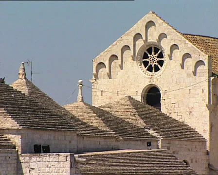 BARLETTA Cathedral front pan Video stock 24237716