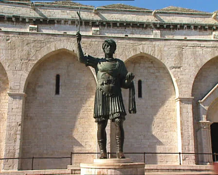 BARLETTA Colossus bronze statue front Video stock 24237581