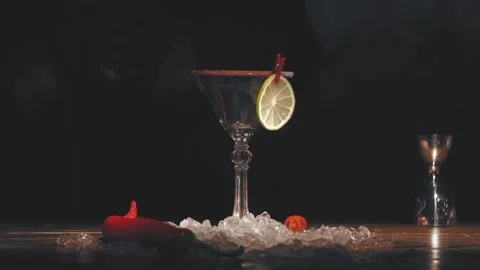 Barman make a cocktail at a bar Stock Footage 119538980
