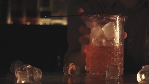 Barman make a cocktail on a bar Stock Footage 134154972