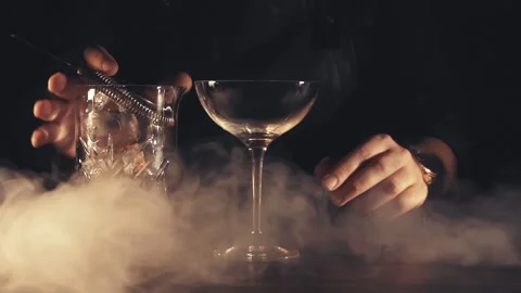Barman make a cocktail Video stock 89797565