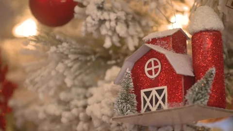 Barn Christmas ornament 스톡 동영상 86535317