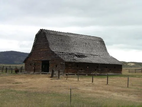 Barn - Old &amp; Ancient Stock Photos