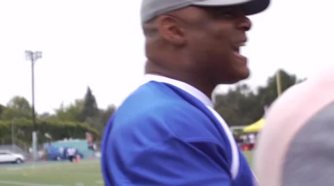 Baron Davis and Warren Moon Stock Footage 65029678