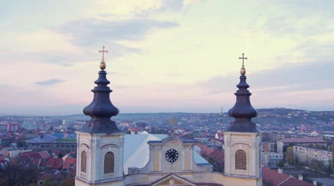 Baroque church front Vídeo Stock 37576754