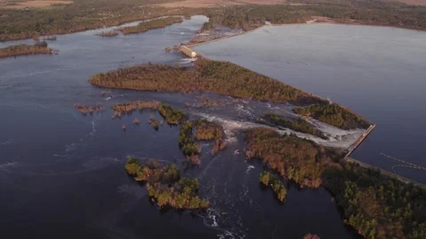 Barrage hydroélectrique Quebec hydroelectrical dam drone green energy Vídeo Stock 322853809