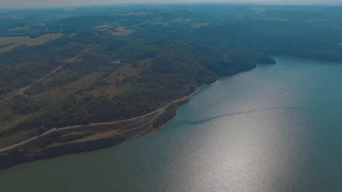 BARRAGEM 006 4K 100MB Stockbeeldmateriaal 101415447