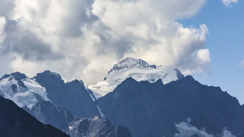 Barre des Ecrins Video stock 134243053