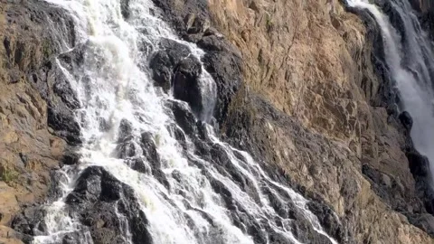 Barron Falls to the Barron River Stockbeeldmateriaal 168389350
