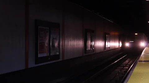 BART train approach Stockbeeldmateriaal 48235533