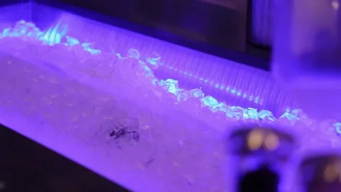 Bartender adds the ice Stock Footage 82894158