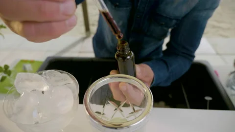 Bartender Video stock 182605539