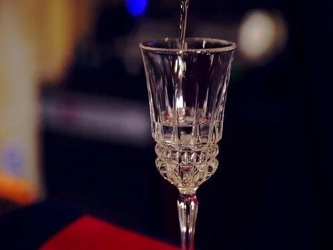 Bartender make cocktail in a bar Stock Footage 85234197