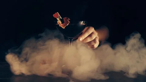 Bartender make a cocktail Stock Footage 89975049