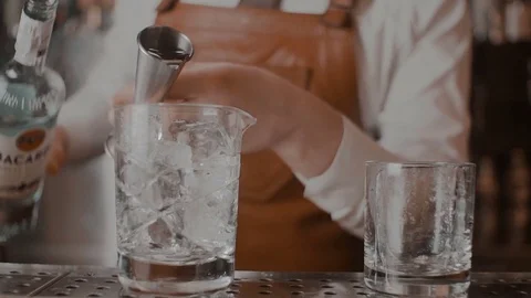 The bartender makes a cocktail Stock Footage 78358453