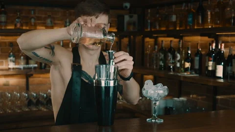 The Bartender Makes a Cocktail Video stock 102492809