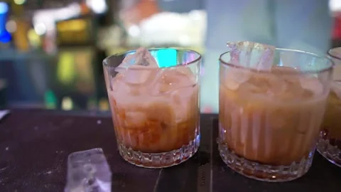 Bartender makes cocktails close up Stock Footage 139711036