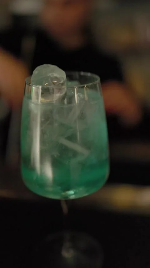 Bartender making a cocktail Stock Footage 308934947