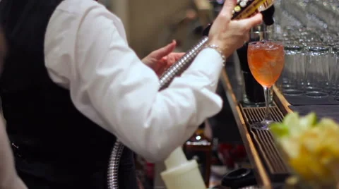 Bartender Making Mixed Drink Video stock 58505003