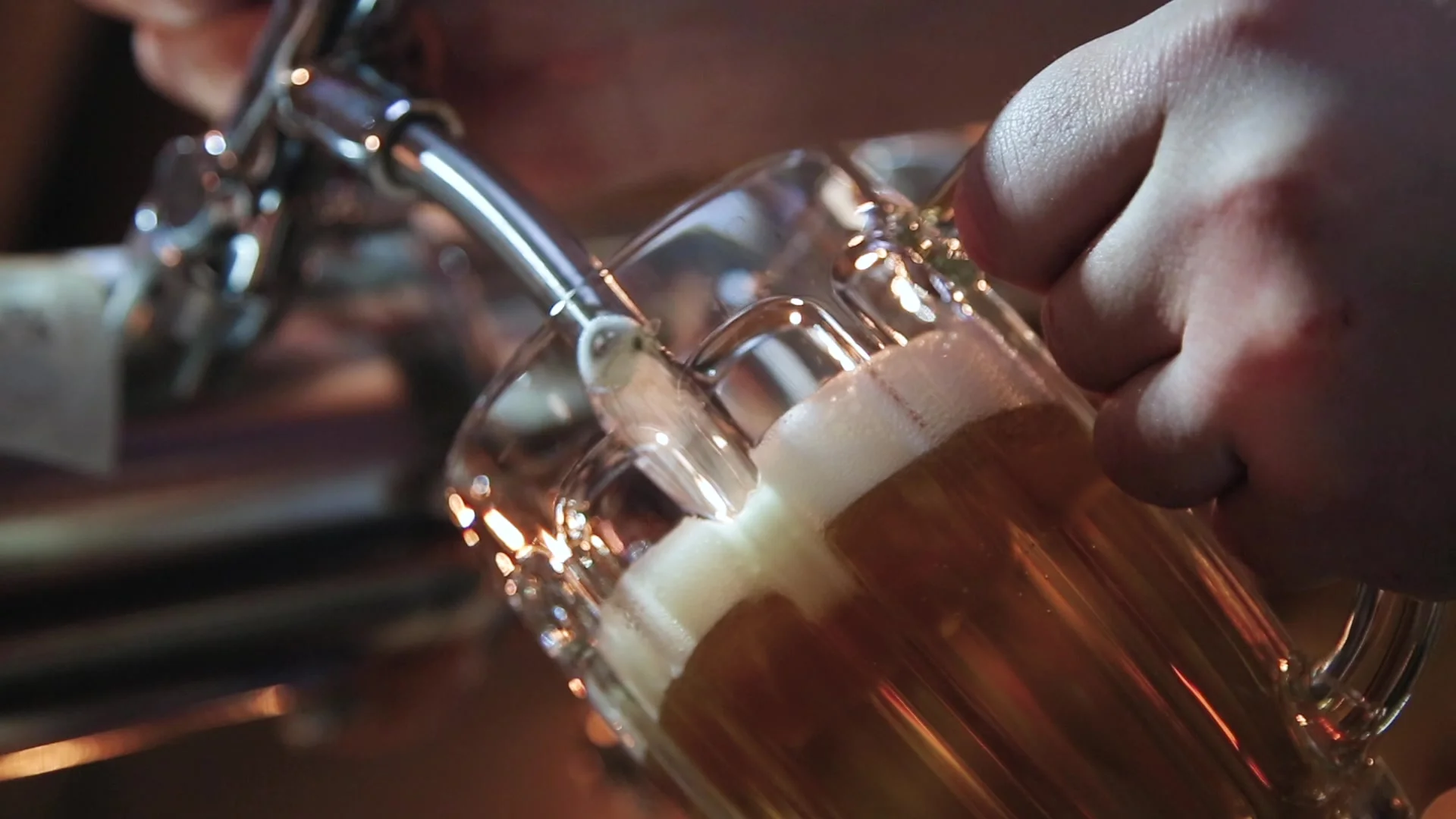 pouring draft beer