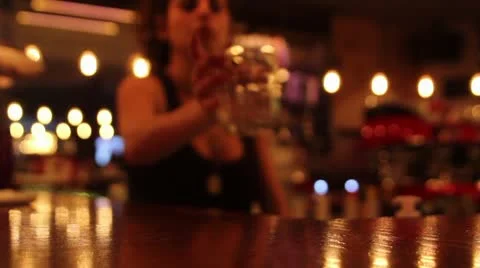 Bartender pours a cocktail-close up Stock Footage