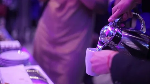 The bartender pours coffee Video stock 82894037