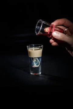 Bartender prepares a cocktail 스톡 사진