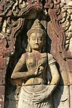 Bas-relief of devata, banteay kdei temple Stock Photos