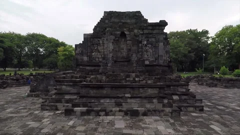 Bas Relief, Main Temple Facade, Lumbung Temple Compound, Java, Indonesia 库存影片 306172192