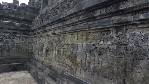 Bas Relief on the wall, Borobudur Temple Terrace, Java, Indonesia 库存影片 307493466