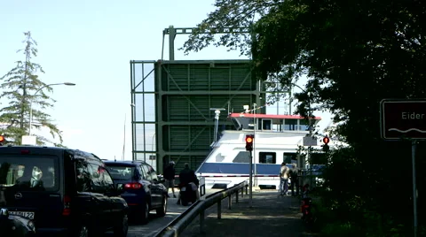 Bascule bridge Stock Footage 62964008