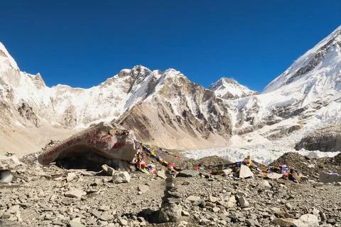 At the Base Camp of Mount Everest, a large rock, boulder, sprayed with red .. Foto stock