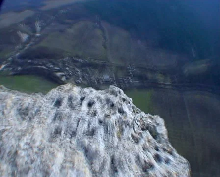 BASE jumping  skydiving from the mountain, subjective camera. Vidéo 47719564