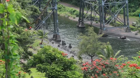 Base of large bridge in Hawaii Video stock 44882527