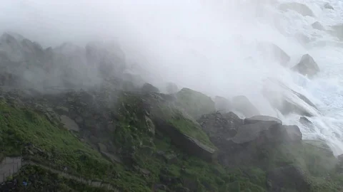 The base of Niagara Falls Vídeos de archivo 72571595