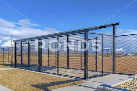 Chain shops link fence roof