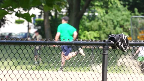 BASEBALL RUNNER Stock Footage 192431919