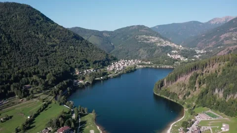 Baselga di Pine. Lago della Serraia e Lago delle Piazze. 3. Stock Footage 249908989