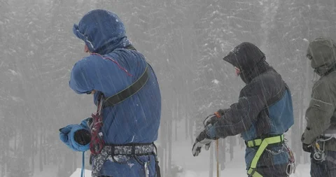 Basic Alpine Mountaineering Course Video stock 112046039