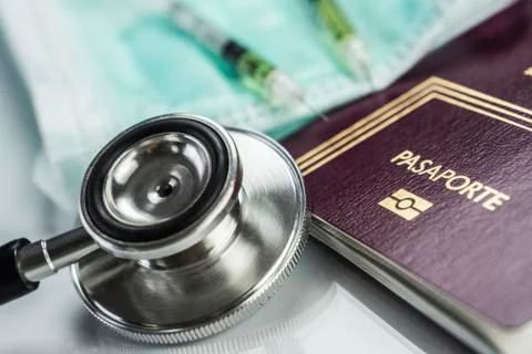 Basic medicine elements to travel abroad, conceptual image Foto stock