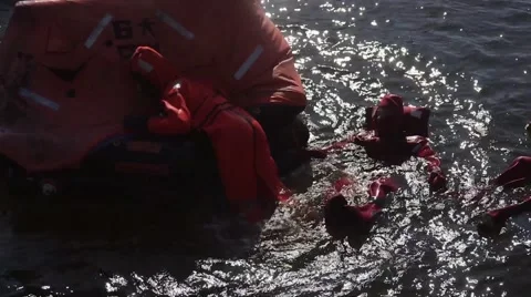 Basic safety training in life raft Video stock 54651632