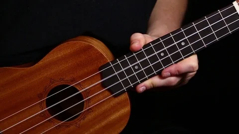 Basic Samba stroke on Ukulele 스톡 동영상 71753181
