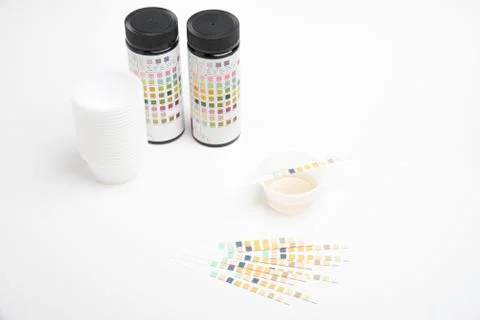 A Basic Set Of Urine Reagent Test Kit Foto stock