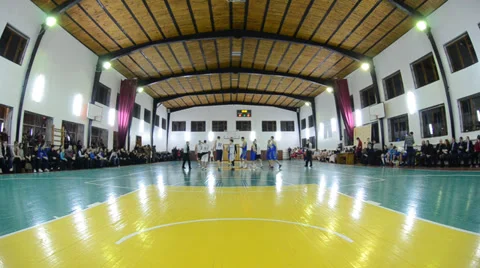Basket-ball, beginning of game Stock Footage 33929513
