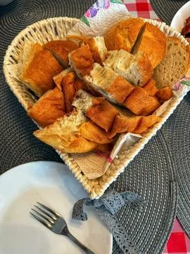 Basket with Bread on Table 스톡 사진